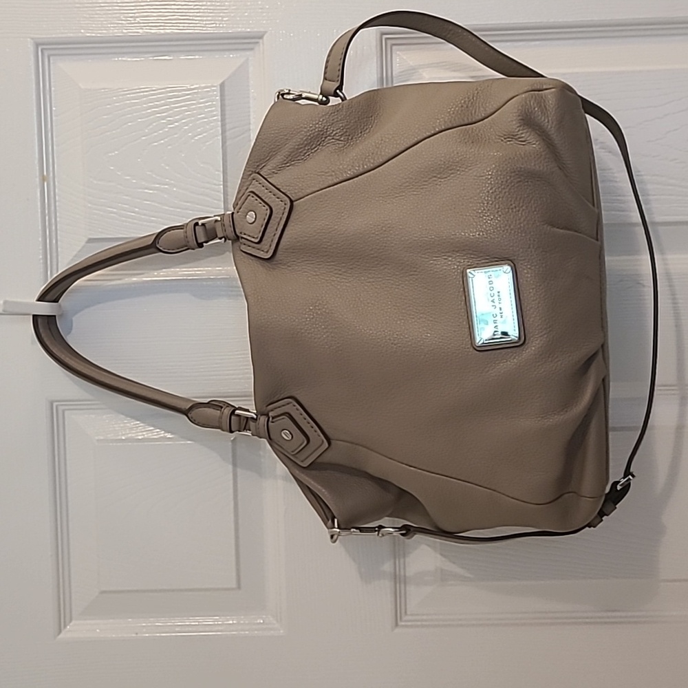 MARC By MARC JACOBS Taupe “Classic Q Fran” Leather Tote Shoulder Bag